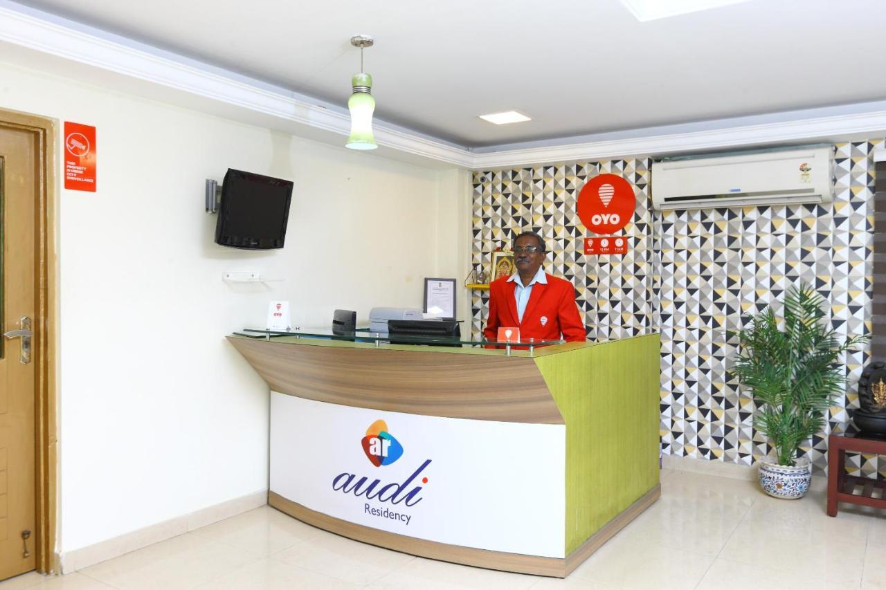 Vaccinated Staff- Oyo Flagship 475 Audi Nivas, North Usman Road Hotel เชนไน ภายนอก รูปภาพ